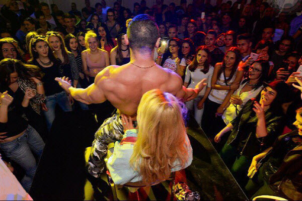 Chippendale táncos